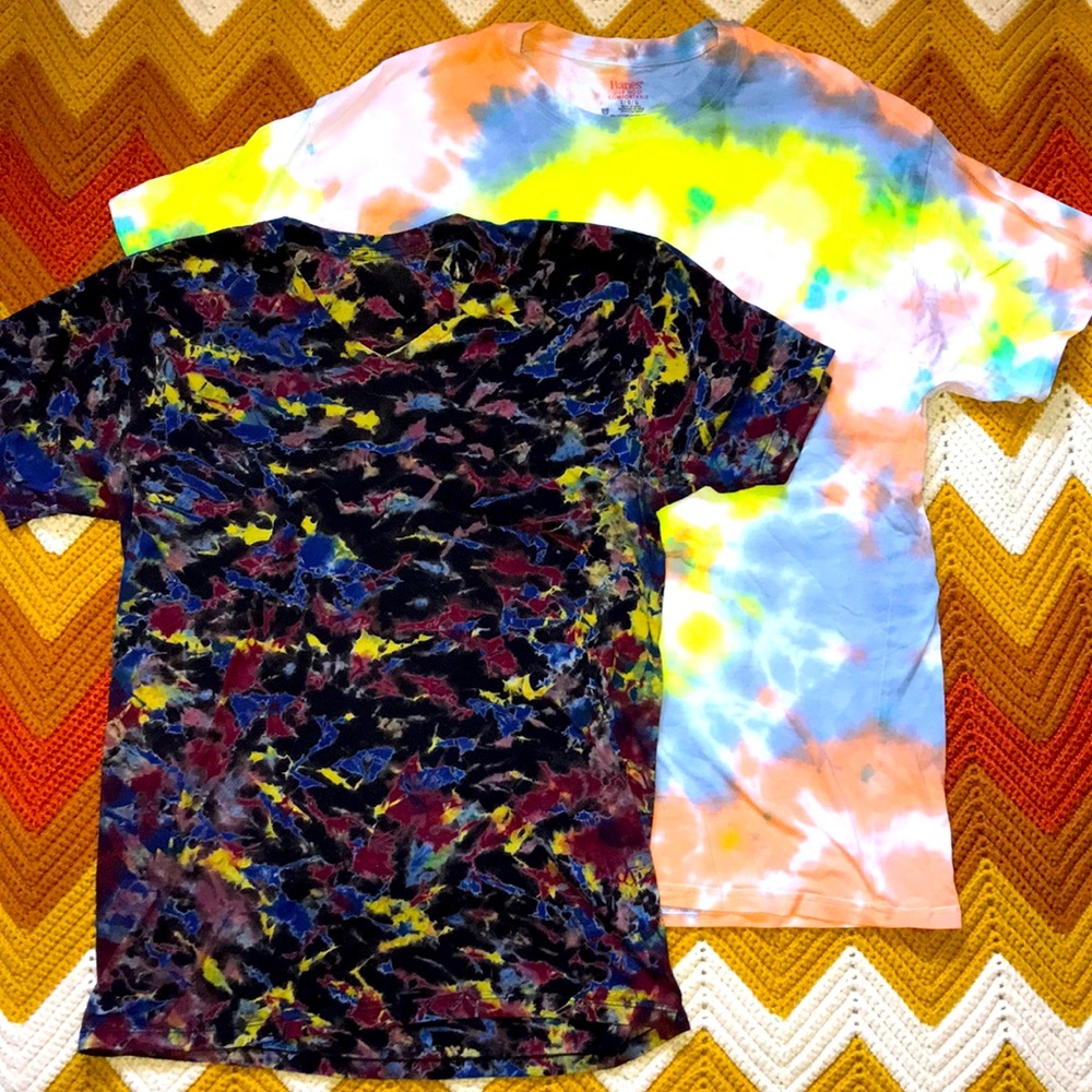 SET OF 2 TIEDYE!